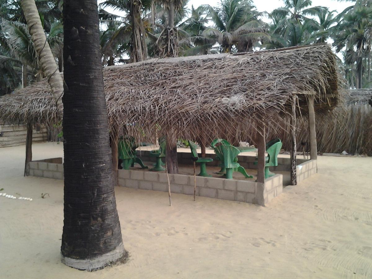 Dolphinchilling Hotel Alankuda Luaran gambar